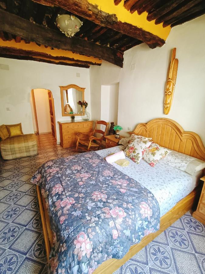 Villa Castano Real Atalbeitar Exterior foto