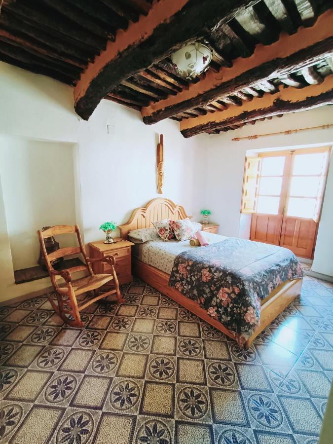 Villa Castano Real Atalbeitar Exterior foto